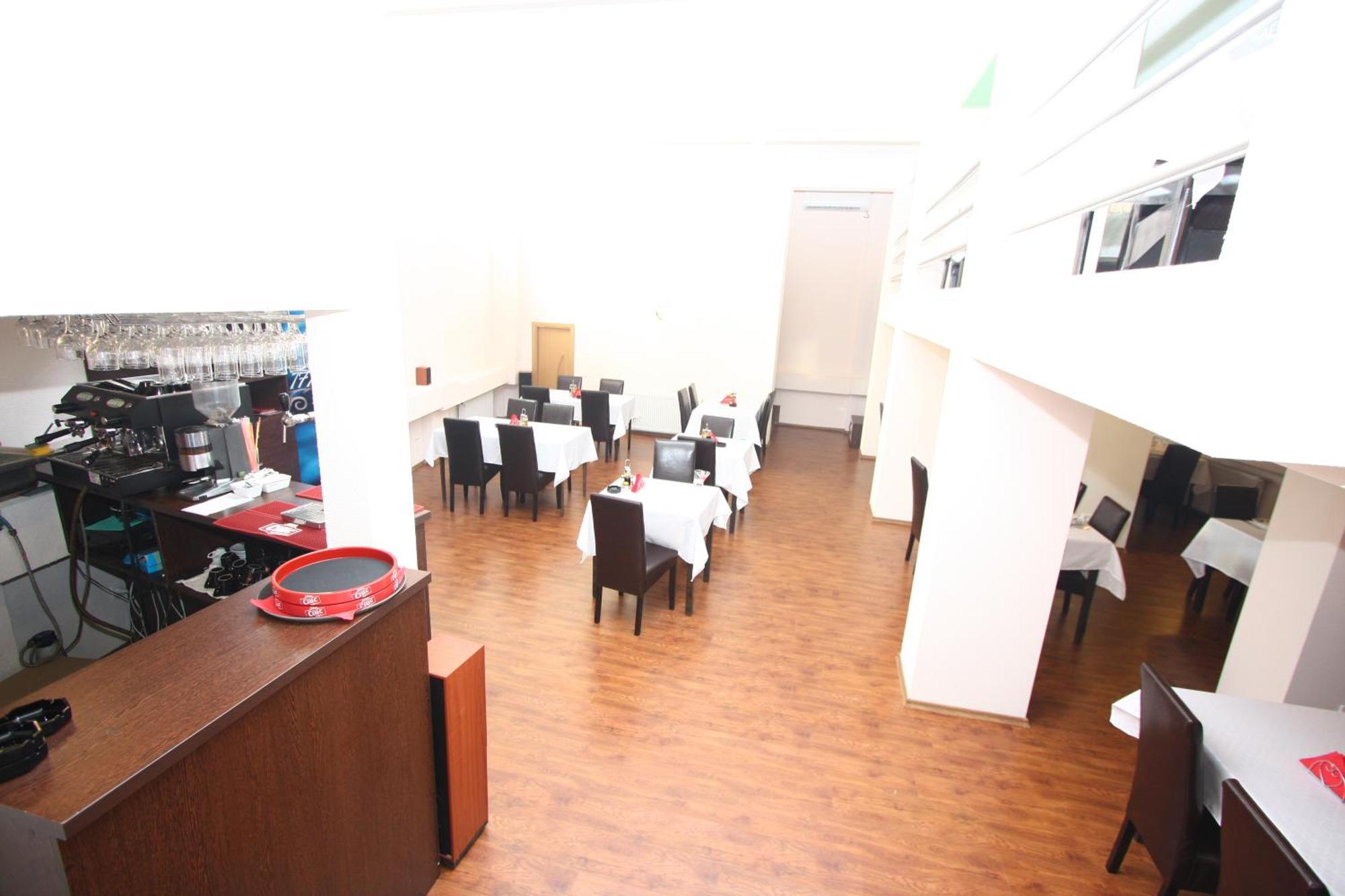 Hotel Basarab Букурещ Екстериор снимка
