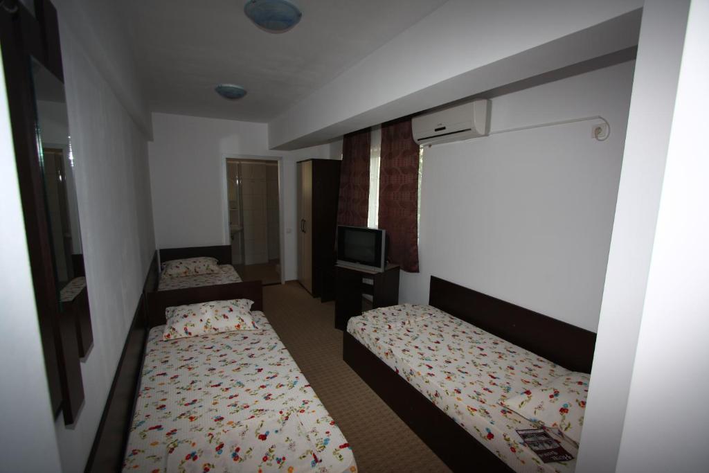 Hotel Basarab Букурещ Стая снимка