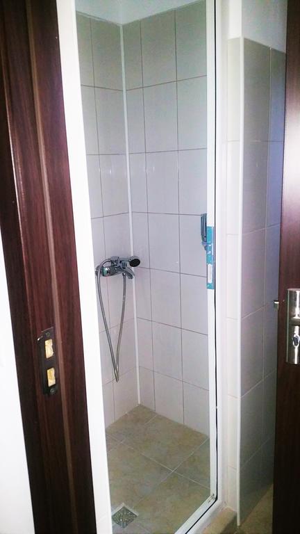 Hotel Basarab Букурещ Екстериор снимка